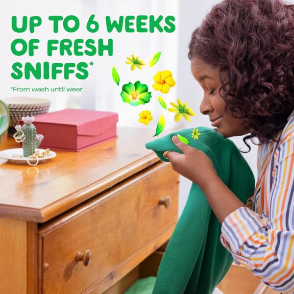 Gain + Aroma Boost Laundry Detergent Liquid - Image 2